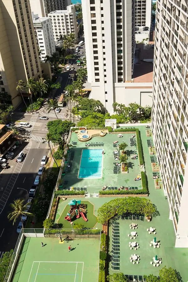 Hawaiian Sun Holidays Honolulu 3*,  United States